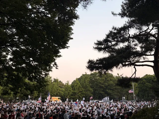 나는 내 자식들이 공산국가가 아닌! 자유가 보장되는 민주주의국가를 위해 올림픽공원으로 왔다. 그대들도 소중한 자식이 국민의 기본권인 참정권 훼손