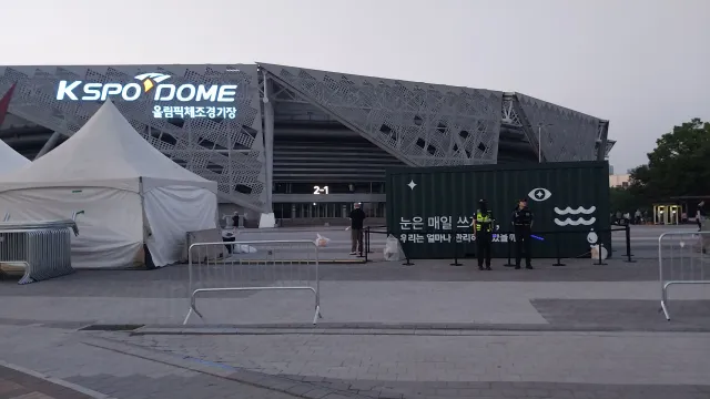 한국인들 나와야 할 것 같습니다
저도 안믿었는데 지금 전시안 여기도 있네요
인신제사 하려나 봅니다