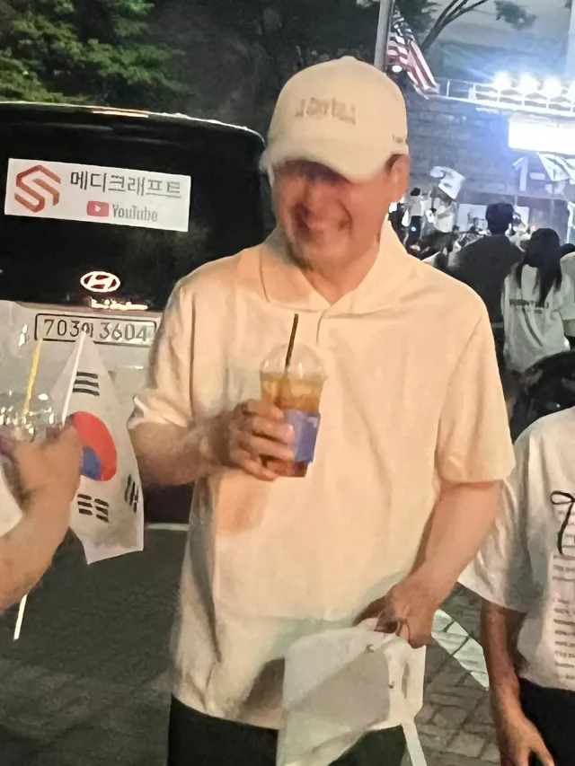 애국시민들과 함께~~

충청도의 싸니이~