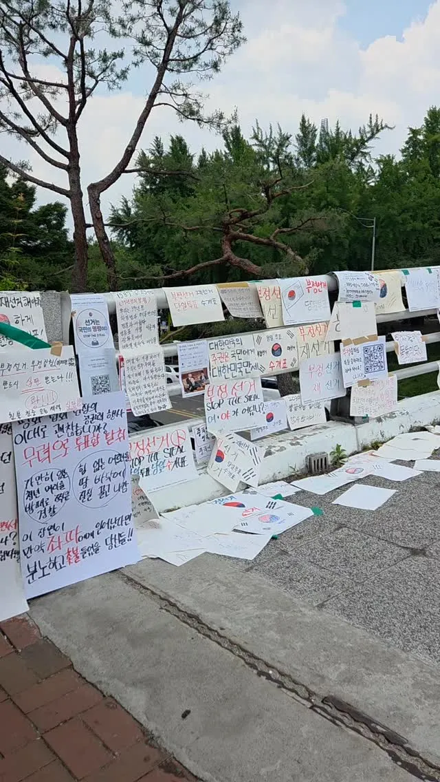 6월 11일 목요일 pm12:35
평택에서 등원시키자마자 부랴부랴 올라왔어요
오는 데만 두시간이 걸려서 늦게 도착했지만
등원시키고 오신 어머님들