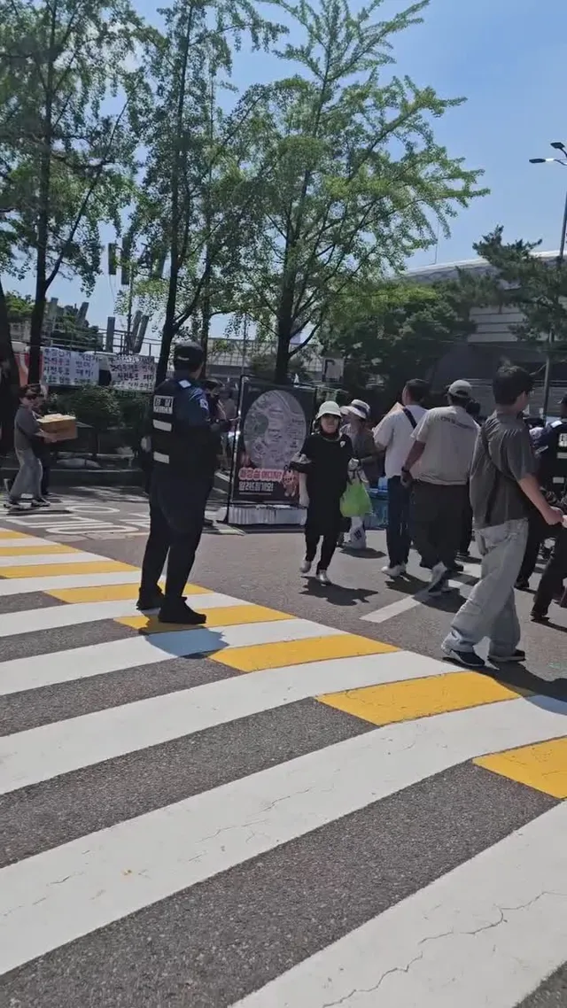 입구에 119차 있네요
