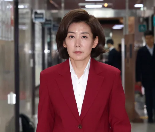 나경원 "문제 선거구 재선거해야…내가 서울시장이었으면 당장 재선거"

나경원 국민의힘 의원은 12일 6·3 지방선거 투표용지 부족 사태와 관련해