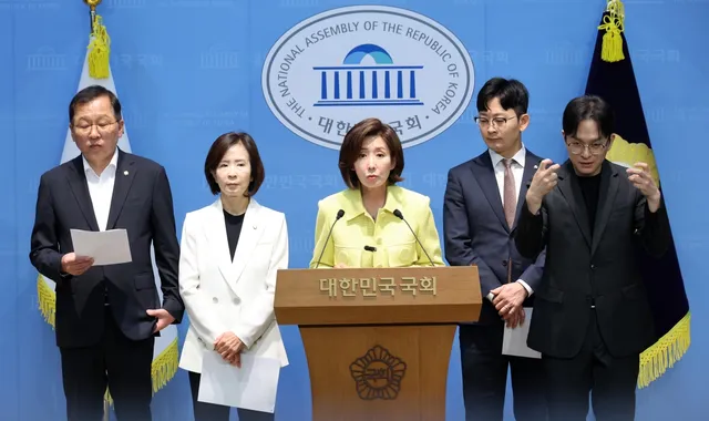 나경원 “내가 오세훈이면 재선거 선언…부분 재선거로 민주주의 회복”

나경원 의원이 6·3 지방선거 투표용지 부족 사태를 두고 선관위의 관리 부