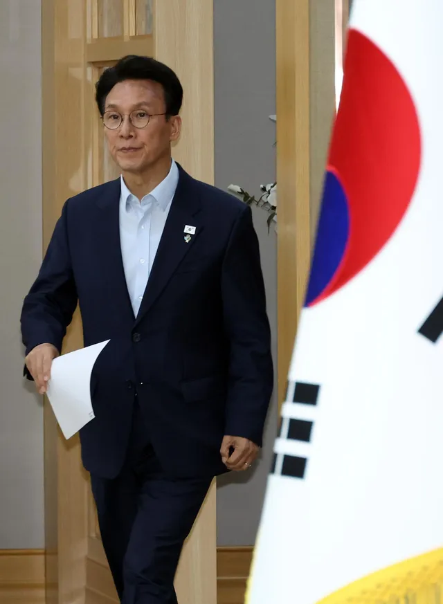 [속보]金총리 “증거 파괴한 선관위, 심각성 몰라…해체 여론 나와”

김민석 국무총리는 6·3 지방선거 본투표일 발생한 투표용지 부족 사태와 관