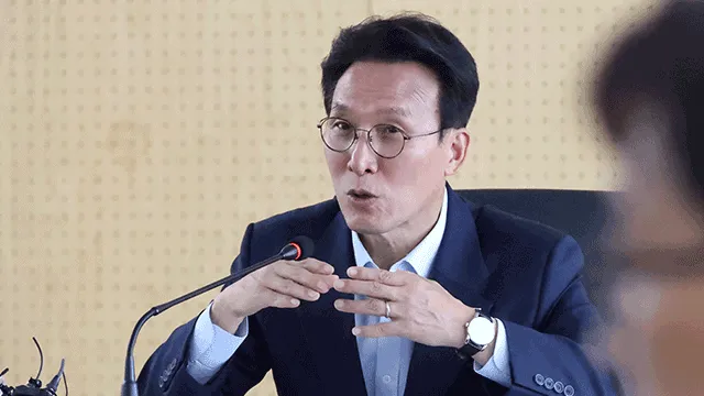 김 총리, 오늘밤 긴급 관계장관회의…‘선관위 사태’ 대응 점검

김민석 국무총리가 오늘(11일) 관계장관회의를 소집해 선거관리 부실 논란에 대한