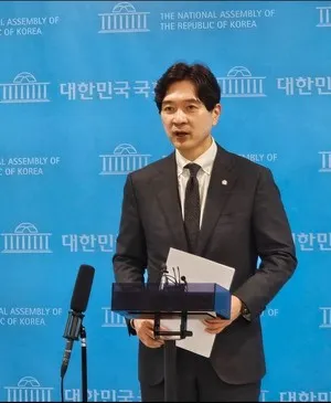 박성훈, '선관위 증거 폐기'… 사법부 검증 무력화?

(서울=국제뉴스) 고정화 기자 = 국민의힘 박성훈 수석대변인은 11일 중앙선거관리위원회의