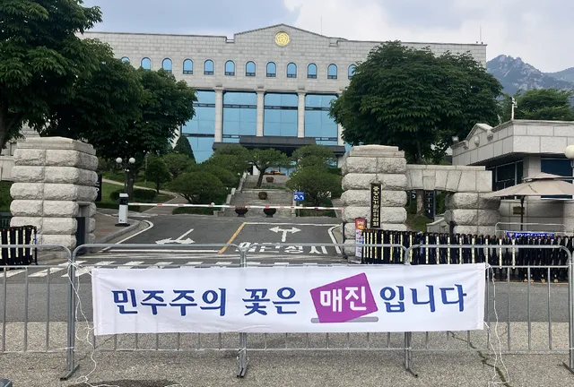 [질문에 답하다] 독일은 재선거했다… 한국의 ‘투표용지 사태’ 선거무...

6·3 지방선거 당시 발생한 투표용지 부족 사태가 단순한 현장 행정
