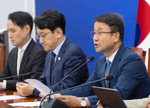 한병도 "국힘, 국조 정략적 악용…부정선거·사전투표 폐지 주장 멈춰야...

한병도 더불어민주당 원내대표가 11일 6·3 지방선거 ‘투표용지 부