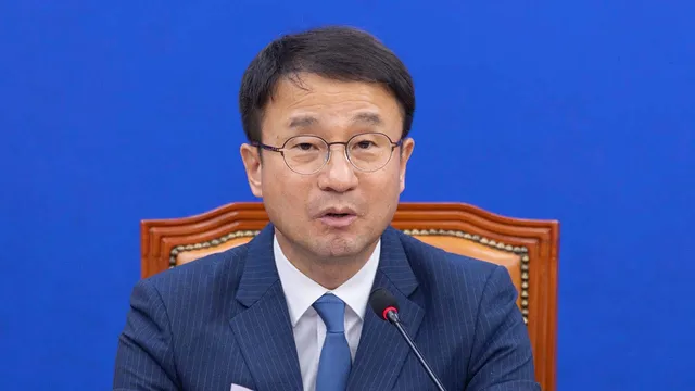 한병도 "국힘, 부정선거·사전투표 폐지 억지 주장 멈춰야"

더불어민주당 한병도 원내대표는 6·3 지방선거의 '투표용지 부족 사태' 국정조사와 