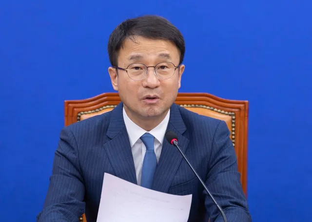한병도 "투표용지 부족사태 국조특위 즉각 개문발차"

한병도 더불어민주당 원내대표가 11일 지방선거 투표용지 부족사태에 대해서 "국정조사 계획서