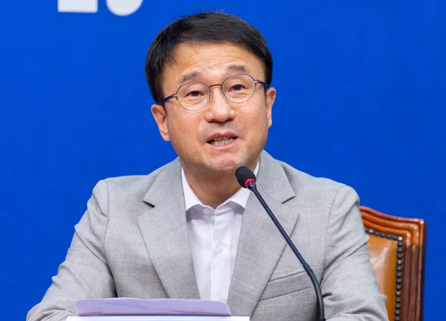 한병도 "국힘 국정조사 정략적 악용 중단…부정선거론 멈춰야"

더불어민주당 한병도 원내대표는 11일 6·3 지방선거의 '투표용지 부족 사태' 국