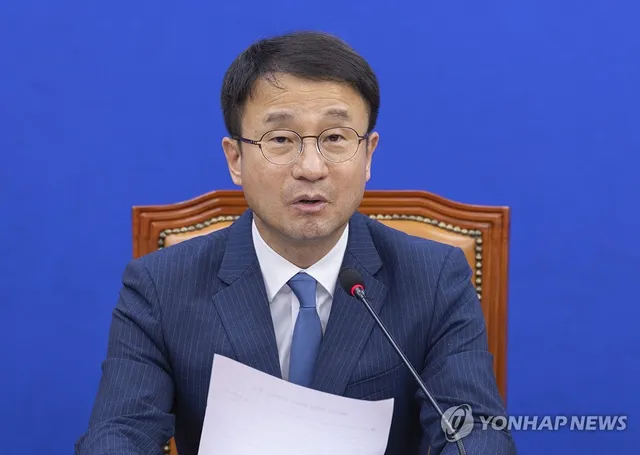 한병도 "국힘, 부정선거·사전투표 폐지 억지 주장 멈춰야"

(서울=연합뉴스) 김남권 정연솔 기자 = 더불어민주당 한병도 원내대표는 11일 6·