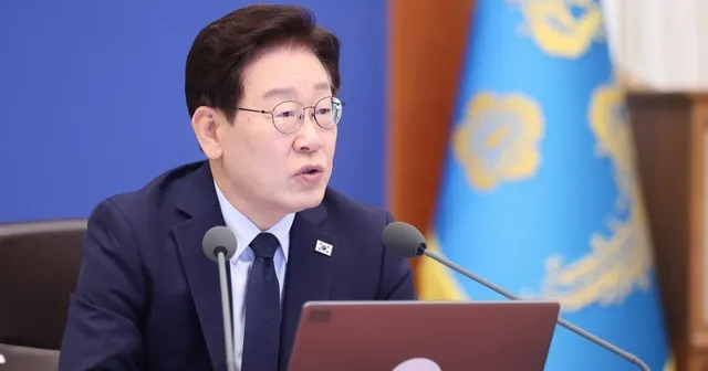 이재명, 잠실 시위 현장에 “경찰도 제복 입은 시민... 폭력행위 용인 ...

“경찰 모욕과 조롱 도 넘어... 현장 면밀히 체크하고 있다”