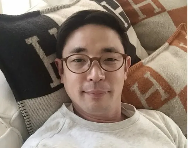 “잠실 시위에 햄버거 100개 지원하자, 욕설·장난전화 쇄도” 주장 아...

혼성그룹 ‘잼(ZAM)’ 출신 외식 사업가인 황현민(53)이 최근