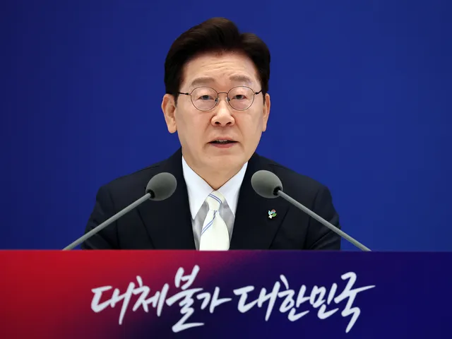 이 대통령, “경찰 향한 잠실 시위대 모욕 도 넘어”···“경찰도 제복...

이재명 대통령이 10일 서울 송파구 올림픽공원 ‘개표소 봉쇄 시위