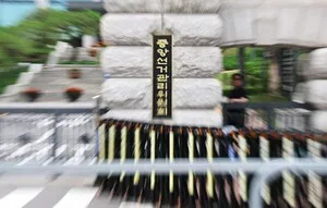 [이슈] '참정권 훼손' 한국 민주주의 위기, 국민 분노 폭발…전국적 투...

6·3 지방선거 투표용지 부족사태와 관련하여 중앙선거관리위원회의
