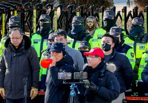 위안부 피해 왜곡 땐 처벌…소녀상 철거 집회도 영향 받나

일본군 '위안부' 피해자에 대한 허위사실 유포가 형사처벌 대상이 되면서 경기지역에서 