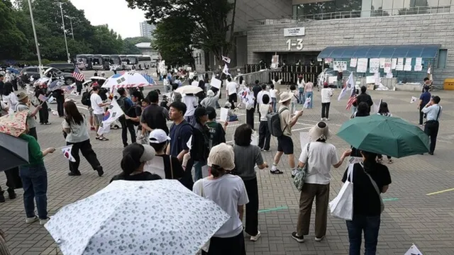 잠실 집회 여파에 체육 행정 차질…AG 준비 비상

대한체육회가 잠실 올림픽공원 핸드볼경기장 인근 집회로 사무실 출입이 제한돼 행정 업무에 어려