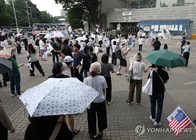 잠실봉쇄시위로 AG 준비 차질…체육회 "최소한 행정 물품 반출 필요"

(서울=연합뉴스) 이대호 기자 = 대한체육회가 최근 서울 송파구 올림픽공