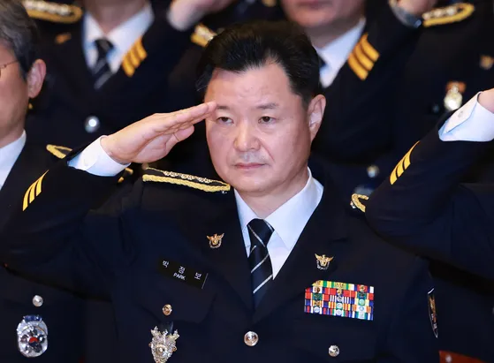 [텍스트] 박정보 서울청장 "경찰 대상 불법행위 단호히 대처"...민·형사...

박정보 서울경찰청장은 오늘(10일) 잠실 시위 현장에서 벌어진