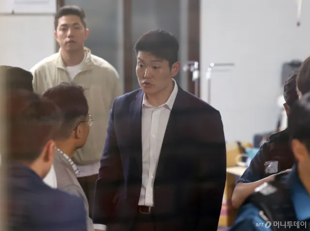 김재섭 "장동혁의 전면 재선거, 오세훈 떨어지란 것…무책임한 주장"

김재섭 국민의힘 의원이 장동혁 당 대표의 '전면 재선거' 주장은 오세훈 서