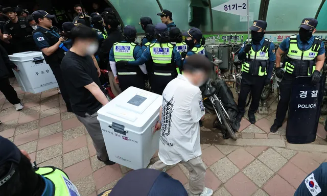 법원, 오늘 ‘투표지 부족’ 잠실7동 찾는다…증거 확보

법원이 6·3 지방선거 투표용지 부족 사태가 발생한 잠실7동 투표소를 10일 현장 검증