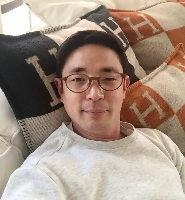 황현민, 잠실 시위대에 햄버거 100개 쐈다가 "욕설·장난전화 쇄도"

[서울=뉴시스]이재훈 기자 = 혼성그룹 '잼(ZAM)' 출신 외식 사업가