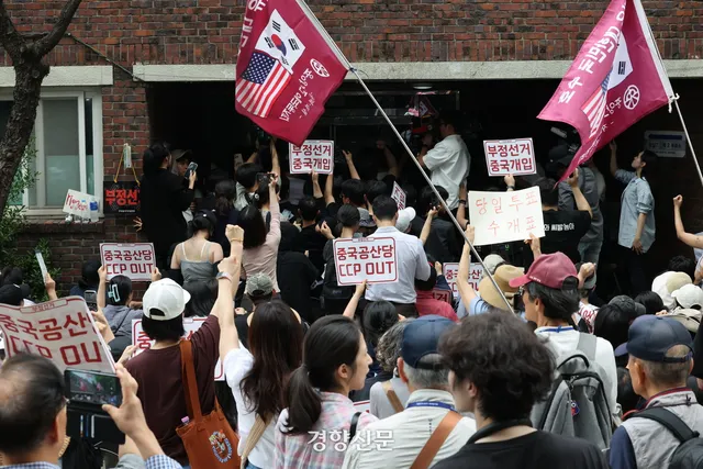 [속보]‘투표용지 부족 사태’ 합수본부장에 김태훈 중앙지검 3차장··...

검찰이 6·3 지방선거 당시 발생한 투표용지 부족 사태를 수사할 검