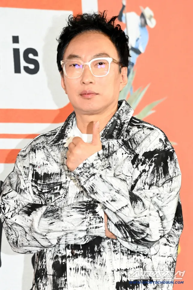 박명수, SNS '정치 댓글' 압박에 결국 선 긋기…"난 언론인 아닌 예능인...

박명수가 자신을 둘러싼 정치적 입장 표명 요구에 대해 간접적