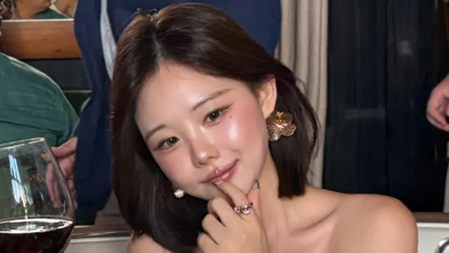 "내 몸보다 나라가 더 비상"…'얼짱' 홍영기, 잠실개표소 시위 공개응원

"내 몸보다 나라가 더 비상"…'얼짱' 홍영기, 잠실개표소 시위 공개