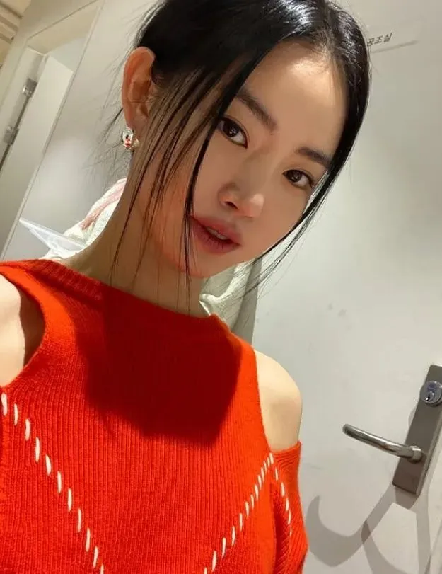 '부실선거 규탄' 황승언 "계엄? 자고 일어나니 풀려"

[서울=뉴시스] 남정현 기자 = 배우 황승언이 6·3 지방선거 투표용지 부족 사태를 규