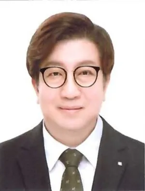 [신율 政評] 부정과 부실 사이, 선관위가 무너뜨린 신뢰

‘부정(不正)’과 ‘부실(不實)’은 다르다. ‘부정’의 사전적 의미는 “올바르지 아니