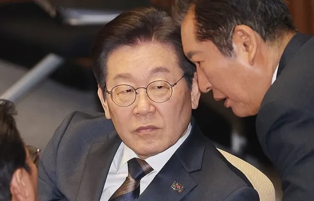노영희 "李 기자회견, 정청래에 '너 때문에 졌어' 말한 셈"[한판승부]

▶ 알립니다 *인터뷰를 인용보도할 때는 프로그램명 'CBS라디오 <박
