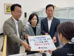 '투표용지 부족' 사태 국정조사 급물살

6·3 동시지방선거 투표용지 부족 사태 후 중앙선거관리위원회를 향한 여론이 들끓고 있다. 여야 모두 국