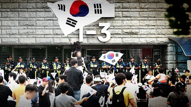 잠실 개표소 시위서 불법촬영…경찰, 남성 체포

서울 송파경찰서는 성폭력처벌법상 카메라등이용촬영 혐의를 받는 남성 A 씨를 오늘 현행범으로 체포