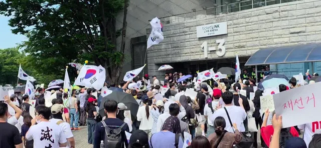 악에게 지지 말고
선으로 악을 이기라
(로마서12:21)