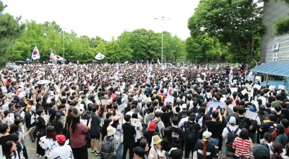 2030 집결한 '참정권 침해' 사태…전문가 "불공정에 강한 반응"

[서울=뉴스핌] 조준경 고다연 나병주 기자 = 6·3 지방선거 투표용지 부