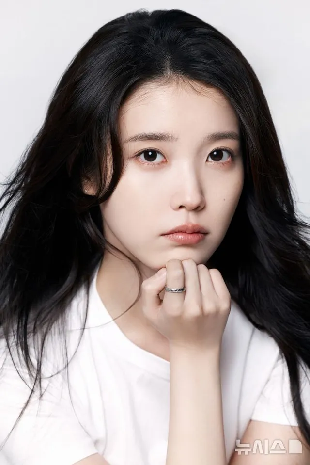 "올림픽공원 선결제 안 해? 아이유·박보영 광고 불매"

[서울=뉴시스] 남정현 기자 = 가수 겸 배우 아이유와 배우 박보영을 향한 온라인 공격