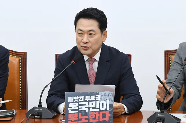 참정권 짓밟힌 유권자들 '재선거' 외치는데 … 여야는 '정치 셈법' 계산...

6&middot;3 지방선거 및 국회의원 재&middot;보궐선