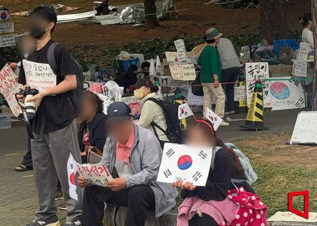 "진영 문제 No, 참정권 달린 일"…충돌 대신 연대 외친 2030

제9회 전국동시지방선거 투표용지 부족 사태를 규탄하며 재선거를 요구하는 개