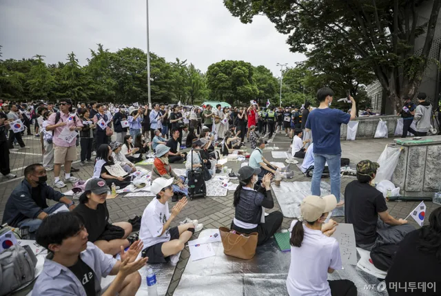 [우보세]네번 사과한 노태악, 더 나빠진 선관위

이때마다 선관위는 '선거를 보다 공정하게 관리하겠다'고 약속했으나 지켜지지 않았고, 이번에는 