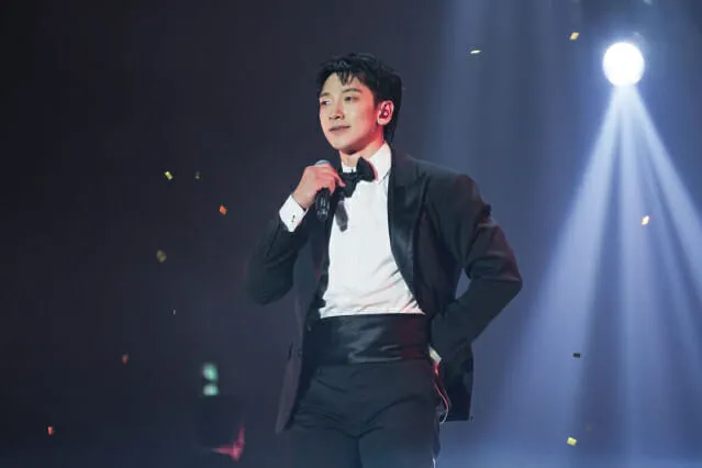 '역대급 환호'...위버스콘이 만든 '세대 통합형 K팝 축제'

데뷔 27주년을 맞은 가수 비부터 신예 그룹까지, 세대와 장르를 넘나드는 아티스
