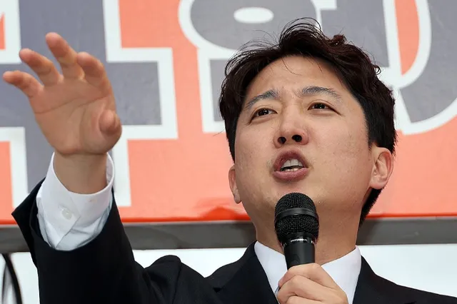 이준석 "멀쩡한 경찰을 중국인 만들어"…잠실 집회 음모론 직격

개혁신당 이준석 대표가 '투표용지 부족 사태' 규탄 집회 현장에서 일부 참석자들