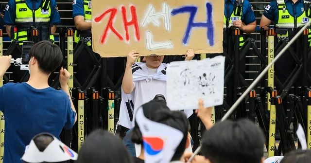 재선거 요구 시위 현장 인근 시민들 반응... 다양한 의견 나왔다

서울 송파구 올림픽공원 핸드볼경기장 인근 인터뷰