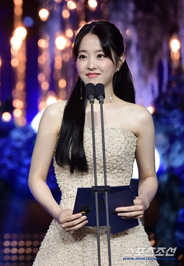 "잠실 선결제 하라" 악플에…박보영 "타격 없다" 쿨한 응수

배우 박보영이 자신을 향한 악성 댓글 논란에 직접 입을 열었다.박보영은 7일 유료