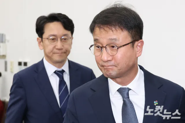 與, 선관위 국정조사 속도전…개헌·특검까지 언급

더불어민주당이 6·3 지방선거 과정에서 불거진 '투표용지 부족' 사태와 관련해 중앙선거관리위원