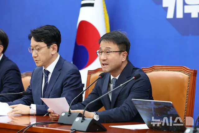 與 "'투표지 부족' 8일 국조요구서…'선관위 견제' 개헌 검토"(종합)

[서울=뉴시스] 김난영 권신혁 기자 = 더불어민주당이 6·3 지방선거