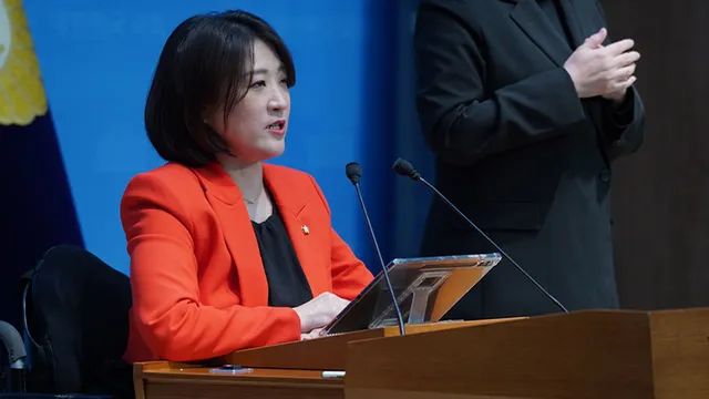 국민의힘 "'투표용지 부족 국정조사 요구서', 당론으로 제출할 것"

국민의힘 "'투표용지 부족 국정조사 요구서', 당론으로 제출할 것"국민의힘
