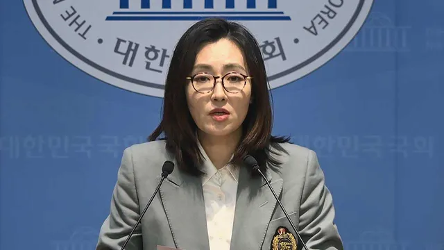 與, '투표지 공세' 국힘에 "수습보다는 정쟁에 몰두·균열 조장"

더불어민주당은 6·3 지방선거에서 발생한 투표용지 부족 사태에 대한 국민의힘