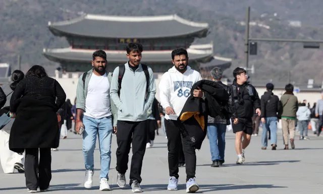 '삼일절 연휴' 서울 곳곳서 집회와 기념행사 열려…교통 혼잡 불가피

제 107주년을 맞는 삼일절 연휴를 맞아 서울 도심 곳곳에서 집회 등 다양